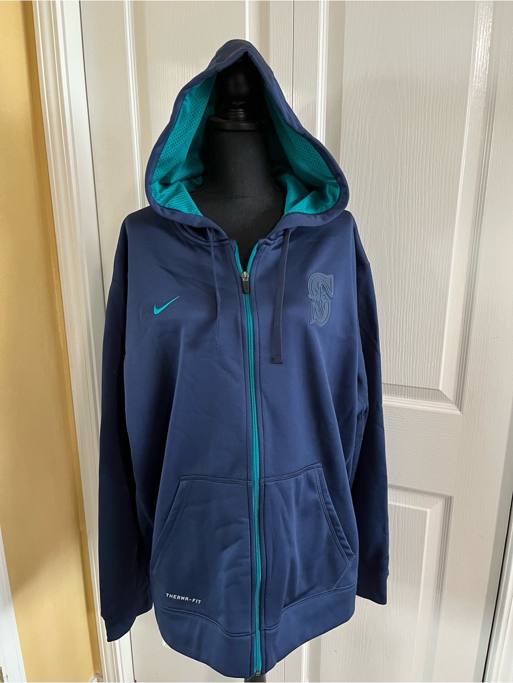 Seattle Mariners Nike Navy Hoodie with Teal Inner Lining